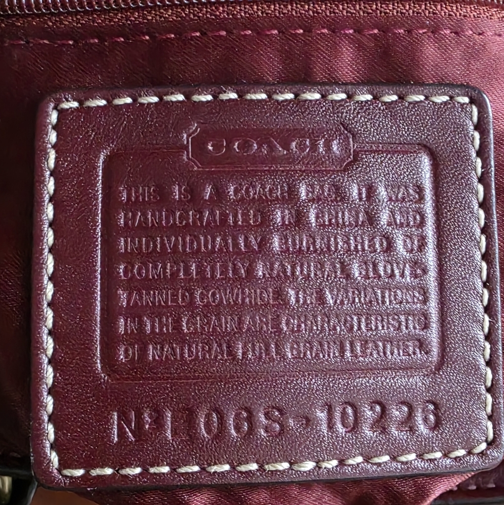 Coach 10226 Hamptons Clip Signature Embossed Red Leather Satchel Y2K Vintage - Picture 15 of 16